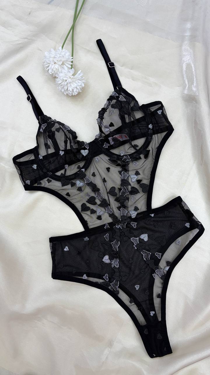 L'Amoure Serisi: Bordo Kalp Nakışlı Transparan Body 🌹✨