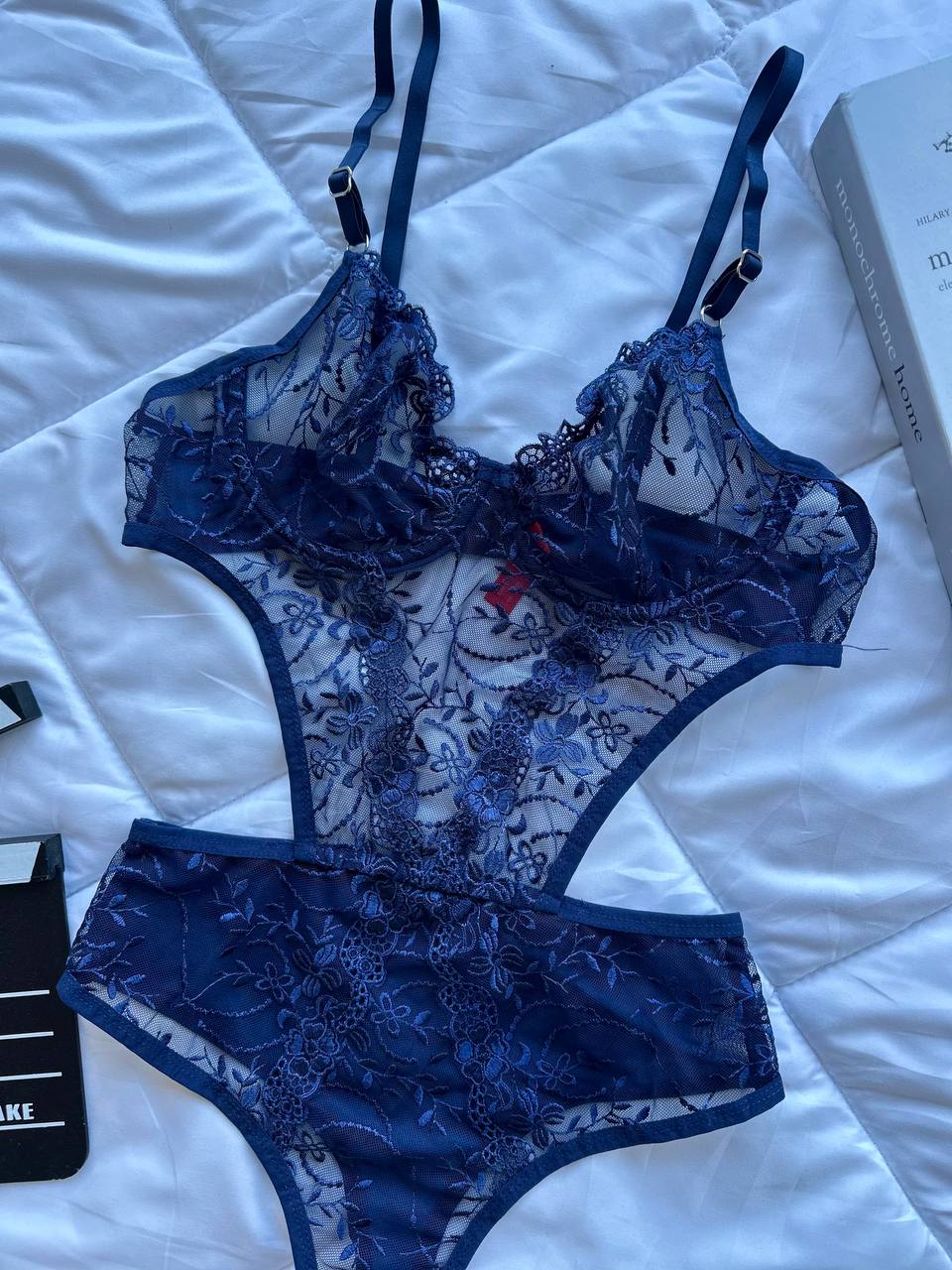 Royal Berry Serisi: Bordo Asimetrik Nakışlı Dantel Body Suit 🍷✨ 122