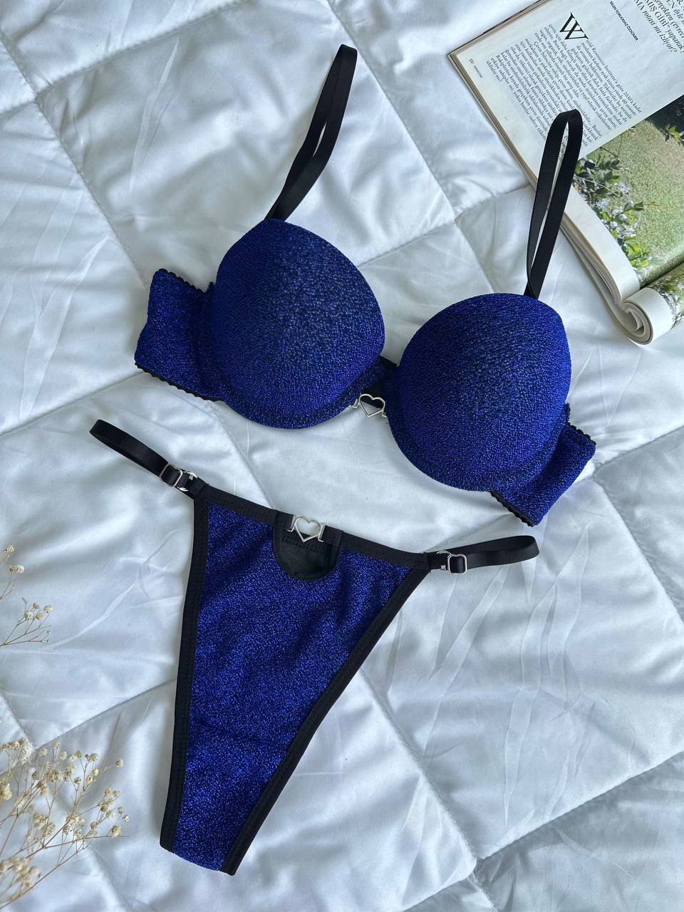 Electra Serisi: Saks Mavisi & Gold Kalp Detaylı Takım 💙✨ A-220