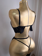 Cross-Line Serisi: Nakışlı Siyah Jartiyer ve Bralet Seti 💋 12008